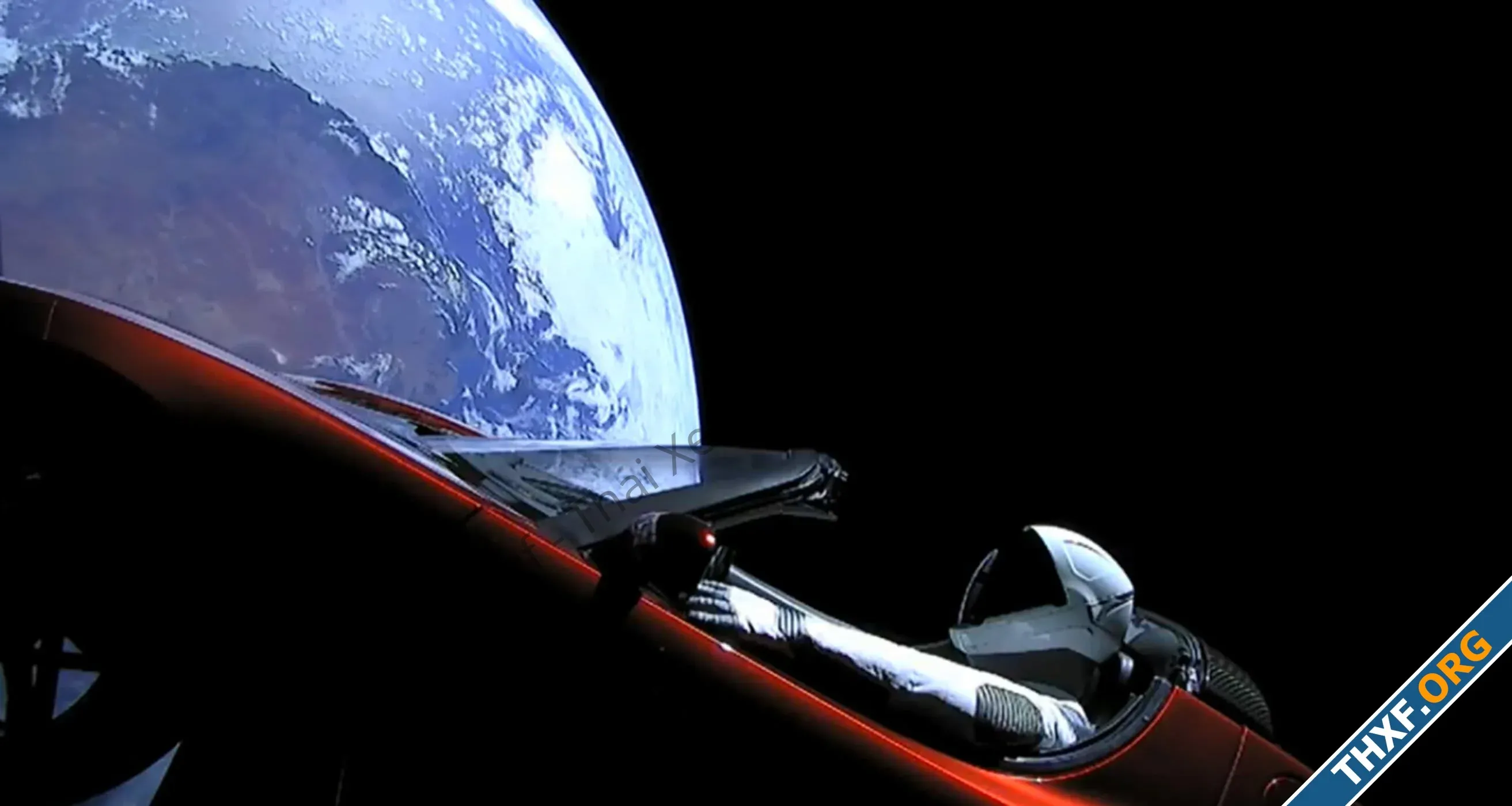 นักดาราศาสตร์รายงานพบดาวเคราะห์น้อยดวงใหม่ แต่สรุปเป็นรถ Tesla ที่ส่งขึ้นอวกาศไปเมื่อปี 2018-1.webp