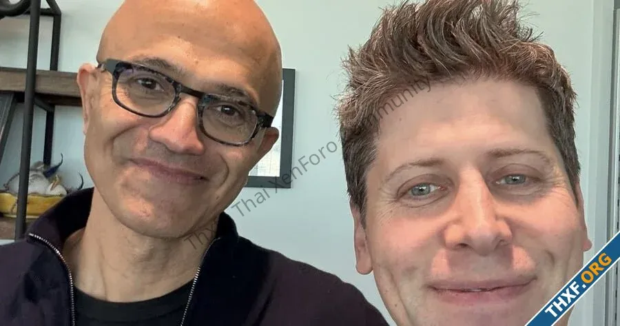 Sam Altman ลงรูปเซลฟี่กับ Satya Nadella ยืนยันความสัมพันธ์สองบริษัทยังเป็นไปด้วยดีกว่าที่ใครค...webp
