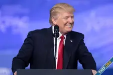 Trump บอกมีโอกาสสูงที่จะผ่อนผันกฎหมายแบน TikTok ออกไป 90 วันตามอำนาจประธานาธิบดี