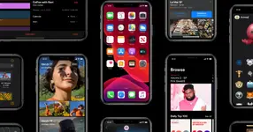 [ลือ] iPhone จอพับได้ เปิดตัวและขายเร็วที่สุดปลายปีหน้า ใช้ Touch ID ราคาเริ่มต้น 7 หมื่น