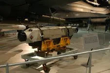 สหรัฐฯ หยุดส่งแพตช์ตัวรบกวนเรดาร์ให้เครื่อง F16 ของยูเครน ต้องใช้ตัวรบกวนในเครื่อง Mirage 2000 แทน