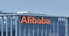 ประธาน Alibaba มองการลงทุน AI ของบริษัทในสหรัฐเริ่มมีสัญญาณฟองสบู่