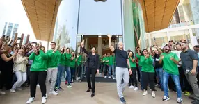 [ลือ] Apple สั่งเพิ่มการนำเข้า iPhone ที่ผลิตในอินเดียไปขายในสหรัฐ ลดผลกระทบคำสั่งขึ้นภาษีนำเข้า