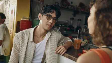 Meta เพิ่มความสามารถแปลภาษาเรียลไทม์ให้แว่นตา RayBan Meta Glasses สำหรับผู้ใช้งานทุกคน-1.webp Meta เพิ่มความสามารถแปลภาษาเรียลไทม์ให้แว่นตา RayBan Meta Glasses สำหรับผู้ใช้งานทุกคน-1.webp
