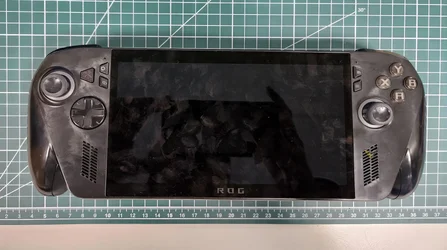 หลุดภาพ ROG Ally 2 จาก FCC เพิ่ม Grip ให้จับถนัดมือ และปุ่ม Xbox-1.webp หลุดภาพ ROG Ally 2 จาก FCC เพิ่ม Grip ให้จับถนัดมือ และปุ่ม Xbox-1.webp