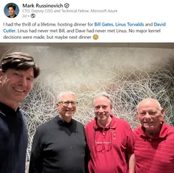 Bill Gates และ Linus Torvalds พบและถ่ายภาพร่วมกันเป็นครั้งแรก-1.webp Bill Gates และ Linus Torvalds พบและถ่ายภาพร่วมกันเป็นครั้งแรก-1.webp