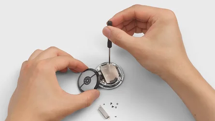 Pixel Watch 4 เปิดตัว ชิปใหม่ W5 Gen 2 กระจกโค้งทรงโดม สื่อสารดาวเทียม เปลี่ยนแบตเองได้-2.webp Pixel Watch 4 เปิดตัว ชิปใหม่ W5 Gen 2 กระจกโค้งทรงโดม สื่อสารดาวเทียม เปลี่ยนแบตเองได้-2.webp