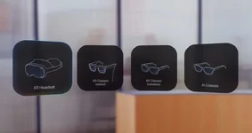 กูเกิลประกาศแผนออก AI Glasses ปี 2026, โชว์แว่น Aura ที่ทำกับ XREAL