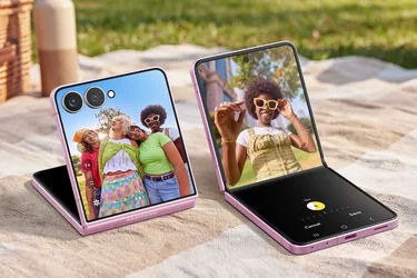 Samsung เปิดตัว Galaxy Z Fold8 Galaxy Z Flip8 และน้องใหม่ Galaxy Z Fold8 Ultra-3.webp Samsung เปิดตัว Galaxy Z Fold8 Galaxy Z Flip8 และน้องใหม่ Galaxy Z Fold8 Ultra-3.webp