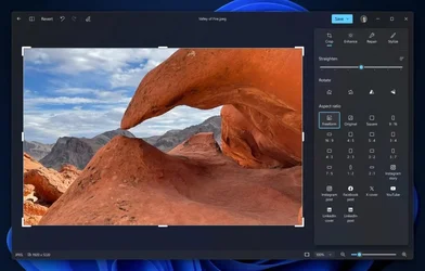 Windows Photos ยกเครื่องครั้งใหญ่ เขียนใหม่เป็นเนทีฟ ทำงานเร็วขึ้น เปิด HEIC WebP SVG ได้-3.webp Windows Photos ยกเครื่องครั้งใหญ่ เขียนใหม่เป็นเนทีฟ ทำงานเร็วขึ้น เปิด HEIC WebP SVG ได้-3.webp