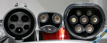 รัฐ Texas เตรียมบังคับให้สถานีชาร์จ EV ต้องมีหัวชาร์จ NACS ของ Tesla ด้วย