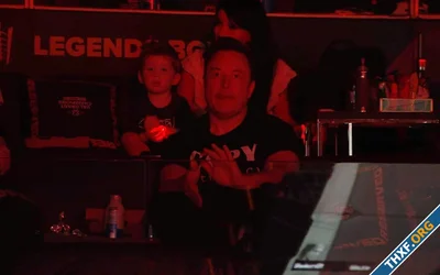 Elon Musk โดนโห่ใส่ในงานแข่งขันเกม Valorant, กองโห่กู่ร้อง “เอา Twitter คืนมา”