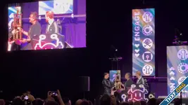 งาน Def Con มอบรางวัล "Most Epic Fail" ให้ CrowdStrike และผู้บริหารก็มารับรางวัลด้วย