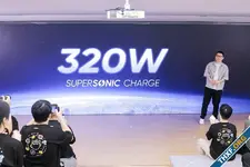 Realme โชว์เทคโนโลยีการชาร์จเร็ว 320W SuperSonic Charge